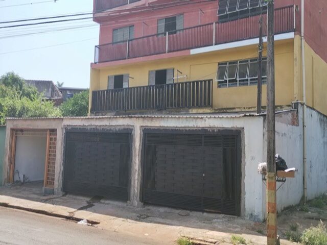 DATA DE TERRAS Nº 95 DA QUADRA Nº 05, MEDINDO A ÁREA DE 295,94M² - RUA CAJA, 80, localizado em Londrina - PR, bairro Jardim Panorama