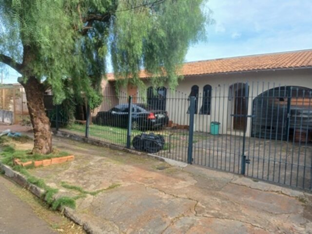 DATA DE TERRAS SOB Nº 04, DA QUADRA Nº 19, MEDINDO A ÁREA DE 300,00M² - RUA ANAI, 40, localizado em Londrina - PR, bairro Jardim Shangri-lá
