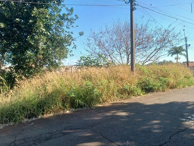 DATA DE TERRAS SOB Nº 28, DA QUADRA Nº 07, COM A ÁREA DE 404,68M² - RUA IDALIA MARIA BARBOSA SOARES, S/N°, localizado em Londrina - PR, bairro Jardim Palmas