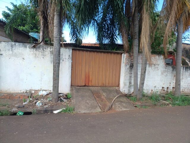 DATA Nº 11, COM 285,75M² - RUA SERRA JAPUIRA, 620, localizado em Londrina - PR, bairro Jardim Olga