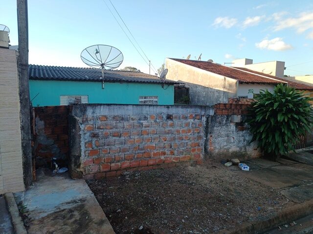 Imagem do imóvel LOTE DE TERRAS SOB N° 12, DA QUADRA N° 26, COM A ÁREA DE 250,00M² - RUA IRENE CANDIDA DE JESUS, 112