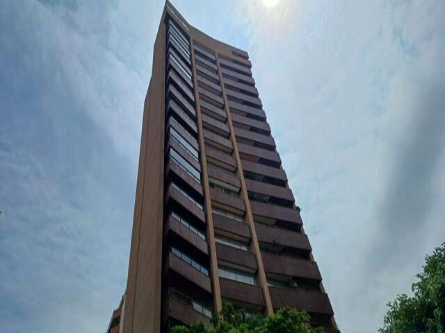 APARTAMENTO Nº 01 SITUADO NO 1º PAVIMENTO TIPO DO CONDOMÍNIO EDIFÍCIO EMBAIXADOR - RUA BELO HORIZONTE, 734, localizado em Londrina - PR