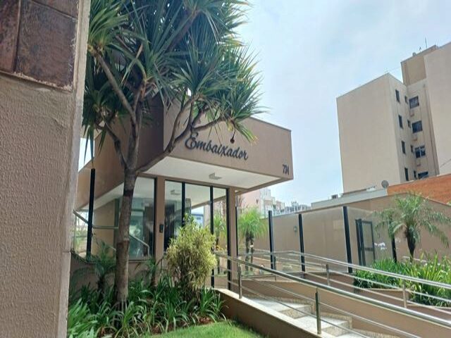 APARTAMENTO Nº 01 SITUADO NO 1º PAVIMENTO TIPO DO CONDOMÍNIO EDIFÍCIO EMBAIXADOR - RUA BELO HORIZONTE, 734, localizado em Londrina - PR