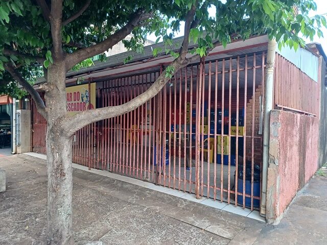 UMA DATA DE TERRAS SOB Nº 01, DA QUADRA Nº 04, COM A ÁREA DE 300,00M² - RUA FIGUEIRA, 812, localizado em Londrina - PR, bairro Jardim Santa Rita