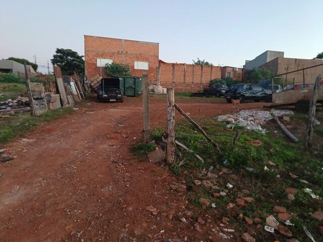 DATA Nº 09, DA QUADRA Nº 02, COM A ÁREA DE 803,83M² - RUA CORONEL LUIZ GASTAO RICHTER, S/Nº, localizado em Londrina - PR