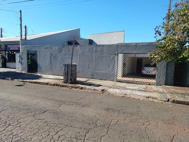 DATA DE TERRAS Nº 26, DA QUADRA Nº 05, COM A ÁREA DE 287,16M² - AVENIDA VICENTE CIOFFI, 241, localizado em Londrina - PR
