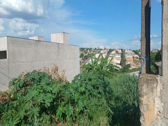 LOTE Nº 12, DA QUADRA Nº XI, COM A ÁREA DE 300,00M² - RUA DO ATLETISMO, S/Nº, localizado em Londrina - PR, bairro Jardim Olimpico