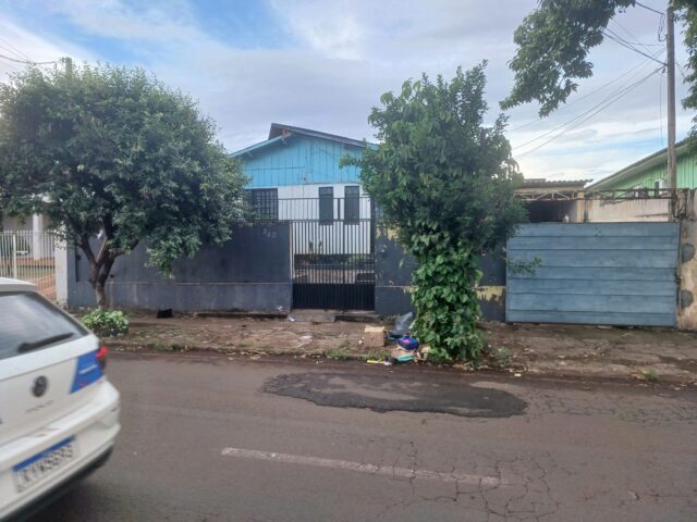 PARTE IDEAL DA DATA DE TERRAS Nº 14, DA QUADRA Nº 05, COM A ÁREA DE 416,00M² - RUA COLOMBIA, 343, localizado em Londrina - PR, bairro Vila Brasil