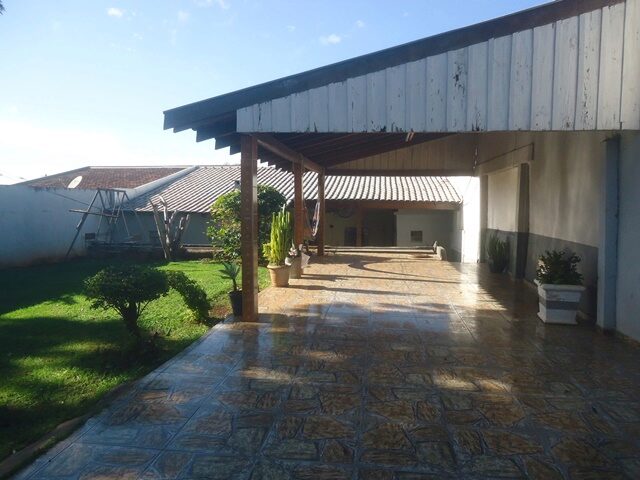 UMA DATA DE TERRAS SOB Nº 29, DA QUADRA Nº VI, COM A ÁREA DE 292,60M² - RUA ARARACANGA, 316, localizado em Londrina - PR, bairro Jardim Santa Rita