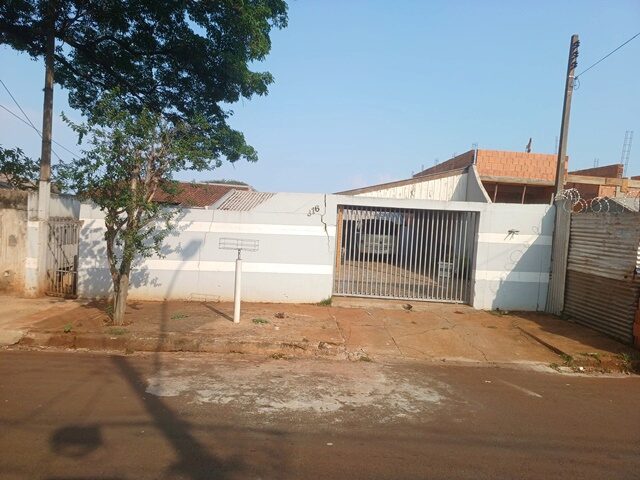 UMA DATA DE TERRAS SOB Nº 29, DA QUADRA Nº VI, COM A ÁREA DE 292,60M² - RUA ARARACANGA, 316, localizado em Londrina - PR, bairro Jardim Santa Rita