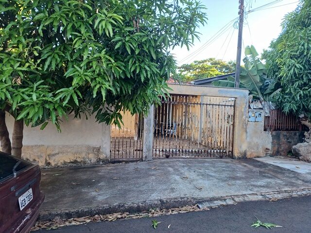 LOTE DE TERRAS SOB Nº 17, DA QUADRA Nº 09, MEDINDO A ÁREA DE 200,00M² - RUA ARCILIO DIASSI, 46, localizado em Londrina - PR