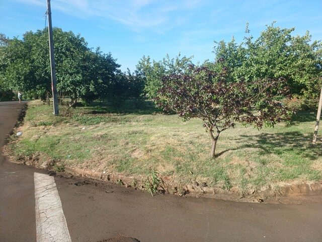 ÁREA DE TERRAS A, MEDINDO 2.696,28M², SITUADA NA QUADRA Nº 14 - RUA NOVA ESPERANÇA, S/Nº, localizado em Londrina - PR