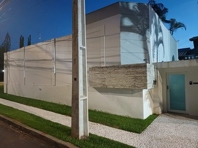 DATA Nº 01, DA QUADRA Nº 08, COM 1.027,21M² - RUA SANTIAGO, 777, localizado em Londrina - PR, bairro Jardim Bela Suica