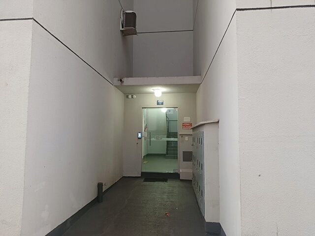 APARTAMENTO Nº 32, SITUADO NO 2º ANDAR OU 3° PAVIMENTO, DO BLOCO 10, DO RESIDENCIAL GUILHERME VISCARDI - AVENIDA CLARICE DE LIMA CASTRO, 355, localizado em Londrina - PR