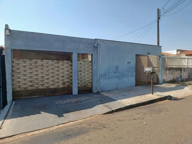 LOTE DE TERRAS SOB Nº 63, DA QUADRA Nº 19, MEDINDO A ÁREA DE 200,00M² - RUA EUCLIDES MACHADO, 122, localizado em Londrina - PR