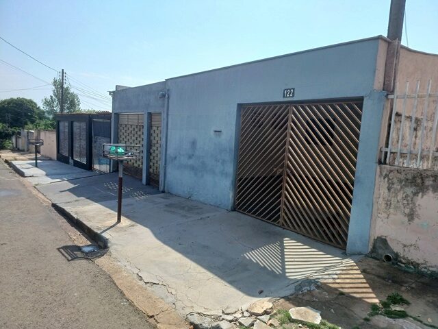 Imagem do imóvel LOTE DE TERRAS SOB Nº 63, DA QUADRA Nº 19, MEDINDO A ÁREA DE 200,00M² - RUA EUCLIDES MACHADO, 122