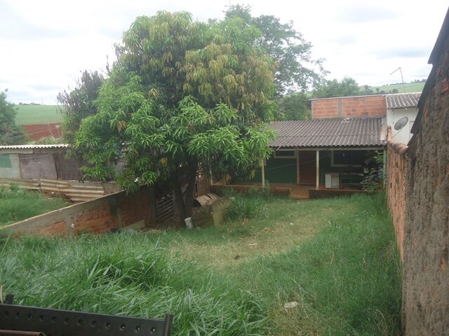 LOTE DE TERRAS SOB Nº 04, DA QUADRA Nº 15, COM A ÁREA DE 399,37M² - RUA ARMANDO SANGUINETTI, 80, localizado em Londrina - PR, bairro Jardim Primavera