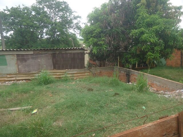 LOTE DE TERRAS SOB Nº 04, DA QUADRA Nº 15, COM A ÁREA DE 399,37M² - RUA ARMANDO SANGUINETTI, 80, localizado em Londrina - PR, bairro Jardim Primavera