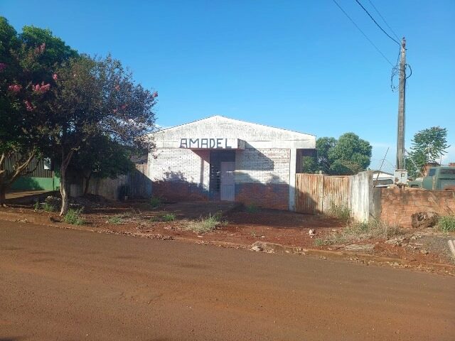 DATA TERRAS Nº 03, DA QUADRA Nº 23, COM ÁREA DE 480,00M² - RUA DOUTOR GUSTAVO AVELINO CORREA, S/Nº, localizado em Londrina - PR
