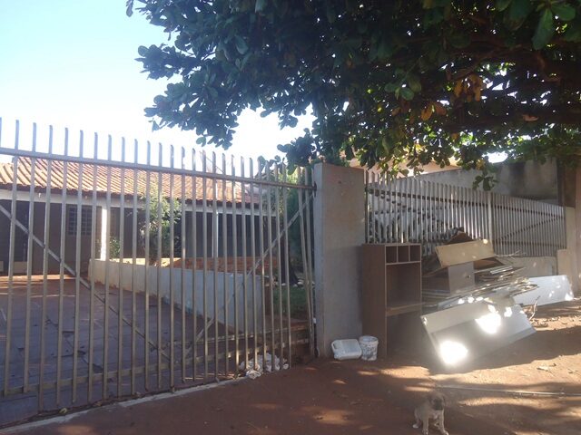 LOTE DE TERRAS SOB Nº 02, DA QUADRA Nº 08, COM A ÁREA DE 250,00M² - RUA HELENA CORTEZ GIAROLA, 199, localizado em Londrina - PR, bairro Jardim Everest