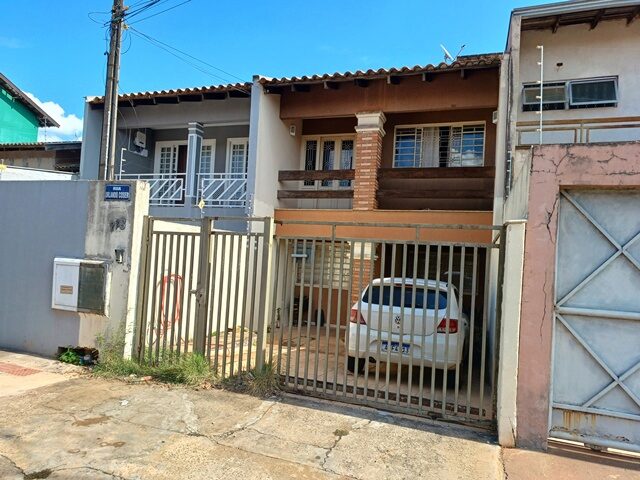 DATA DE TERRAS SOB Nº 4/A, DA QUADRA Nº VIII, COM A ÁREA DE 132,50M² - RUA ORLANDO COSER, 72, localizado em Londrina - PR, bairro Jardim do Leste