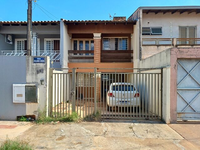 DATA DE TERRAS SOB Nº 4/A, DA QUADRA Nº VIII, COM A ÁREA DE 132,50M² - RUA ORLANDO COSER, 72, localizado em Londrina - PR, bairro Jardim do Leste