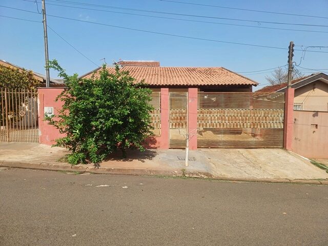 LOTE DE TERRAS SOB Nº 12, DA QUADRA Nº 20, MEDINDO A ÁREA DE 200,00M² - AVENIDA VEREADOR RAFAEL LAMASTRA, 487, localizado em Londrina - PR