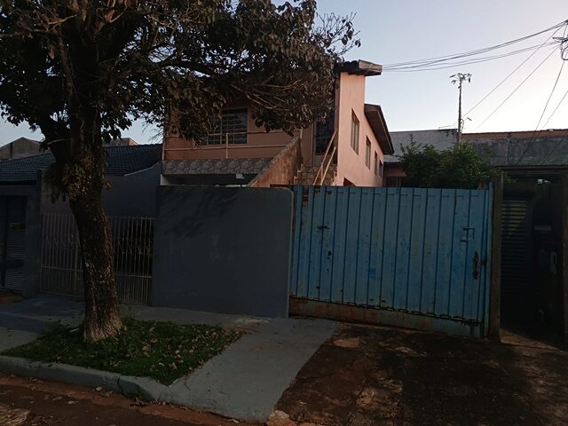 DATA DE TERRAS SOB Nº 08, DA QUADRA Nº 29, MEDINDO A ÁREA DE 250,00M² - RUA CAPRI, 626, localizado em Londrina - PR, bairro Jardim Shangri-lá