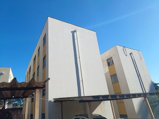 APARTAMENTO Nº 103 TIPO B SITUADO NO PAVIMENTO TÉRREO, DO BLOCO B-4, DO CONJUNTO RESIDENCIAL VALE DOS TUCANOS - RUA OSWALDO BAGGIO, 50, localizado em Londrina - PR