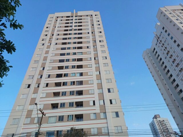 APARTAMENTO Nº 407, TIPO B, SITUADO NO 4º PAVIMENTO TIPO, DO BLOCO TORRE AMARILIS (LESTE), DO PATEO AURORA RESIDENCIAL - AVENIDA JOSÉ GABRIEL DE OLIVEIRA, 685, localizado em Londrina - PR, bairro Jardim Alcantara