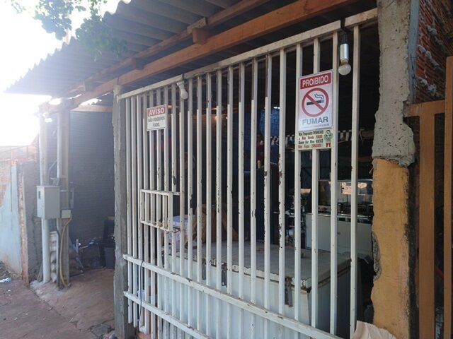 DATA DE TERRAS SOB Nº 73, DA QUADRA Nº 12, COM A ÁREA DE 125,00M² - RUA GREGORIA DE SOUZA VACARIO, 972, localizado em Londrina - PR