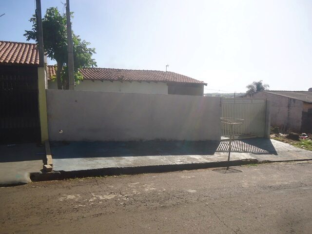 LOTE DE TERRAS SOB Nº 39, DA QUADRA 05, COM ÁREA DE 200,00M² - RUA VANTUIL FRISSELLI, 115, localizado em Londrina - PR, bairro Jardim Primavera