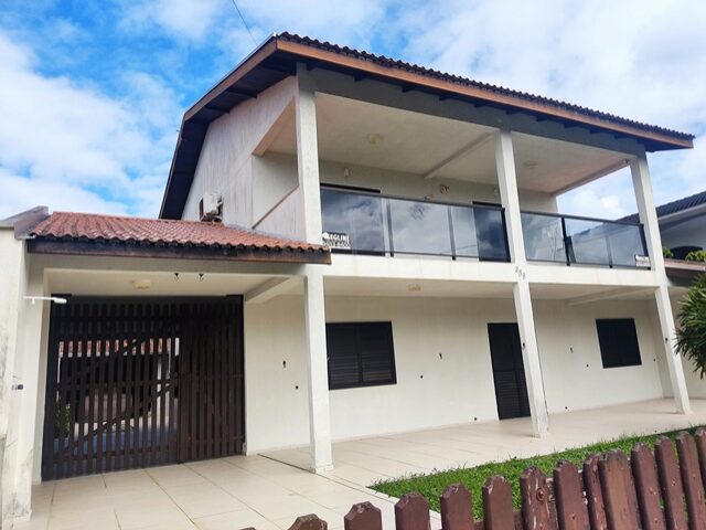 Lote 3002 descricao oficial: terreno urbano designado pelo lote no 18, da quadra no 02, da planta balneario patrik ii, situado na