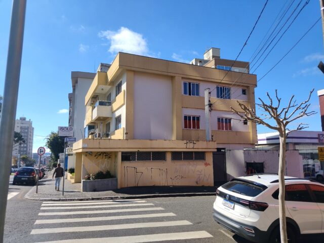 APARTAMENTO 11 E GARAGEM COM 162,03M2 EXISTENTE SOBRE O IMOVEL: LOTE DE TERRENO NO 1 (UM), DA QUADRA NO 57 (CINQUENTA E, localizado em Ponta Grossa - PR