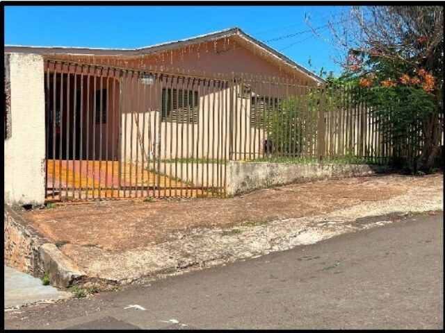IMOVEL - DATA DE TERRAS SOB NO 1-B DA QUADRA A-8 (A-OITO), SITUADO NO PERIMETRO URBANO, CENTRO, ASSAI/PR, COM A, localizado em Assaí - PR, bairro Centro