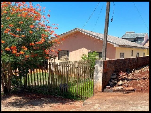 IMOVEL - DATA DE TERRAS SOB NO 1-B DA QUADRA A-8 (A-OITO), SITUADO NO PERIMETRO URBANO, CENTRO, ASSAI/PR, COM A, localizado em Assaí - PR, bairro Centro