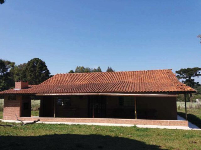 Lote 3605 parte ideal do imovel, correspondente a 25% do total, de propriedade do executado anderson lois gulmini taques. 01 terre