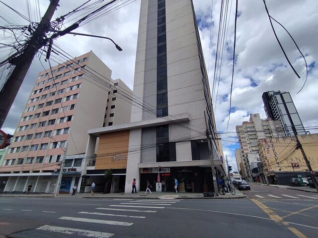 SALA COMERCIAL E GARAGEM NO CENTRO DE CURITIBA - RUA ANDRÉ DE BARROS, 226, localizado em Curitiba - PR