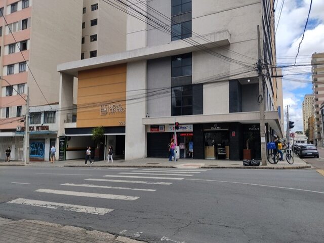 SALA COMERCIAL E GARAGEM NO CENTRO DE CURITIBA - RUA ANDRÉ DE BARROS, 226, localizado em Curitiba - PR