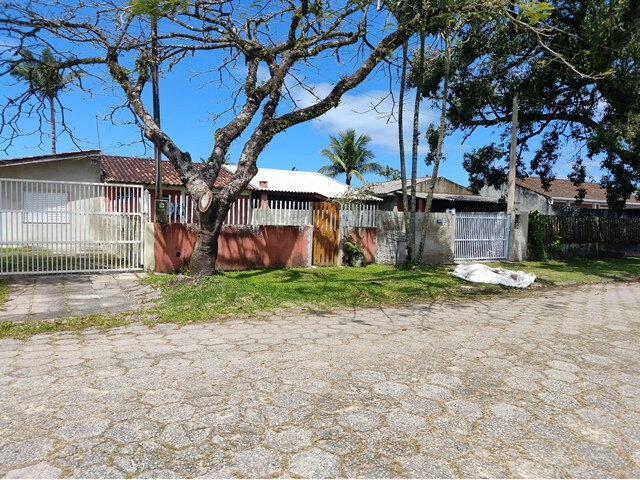 Casa no Balneário Gaivotas (foto 6 de 10)