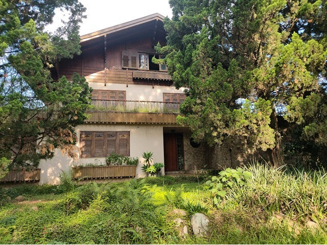 Comercial no Água Verde (foto 2 de 87)